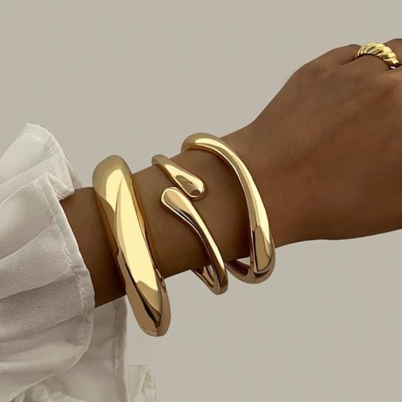 Chunky Gold Bangle Bracelets for Women, Dainty 14k Gold Plated Big Stackable Ban - Picture 6 of 6